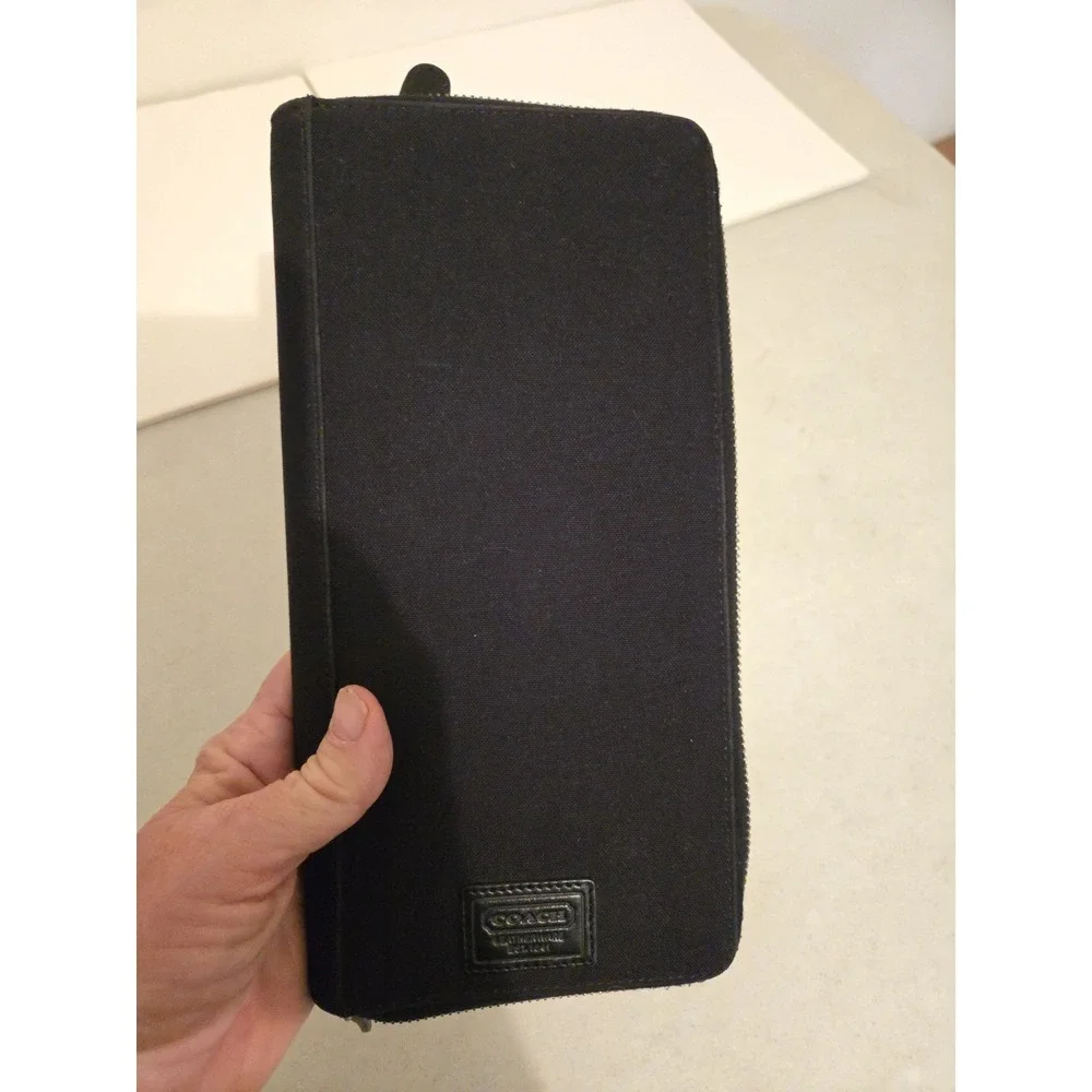 COACH Black Slim Business Card Holder Full Zip Organizer leather interior. In...
